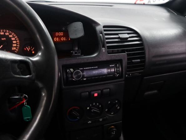 Opel Zafira A Рестайлинг с пробегом 2005 года, цена 409 000 рублей, 363957 км, компактвэн, Автокод Объявления