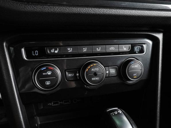 Volkswagen Tiguan II с пробегом 2018 года, цена 2 168 000 рублей, 157739 км, внедорожник, Автокод Объявления