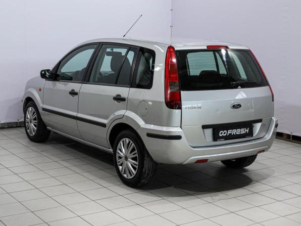 Ford Fusion I с пробегом 2005 года, цена 480 000 рублей, 306500 км, хэтчбек, Автокод Объявления