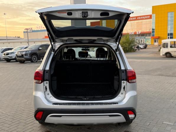 Mitsubishi Outlander III Рестайлинг 3 с пробегом 2022 года, цена 2 850 000 рублей, 98173 км, внедорожник, Автокод Объявления