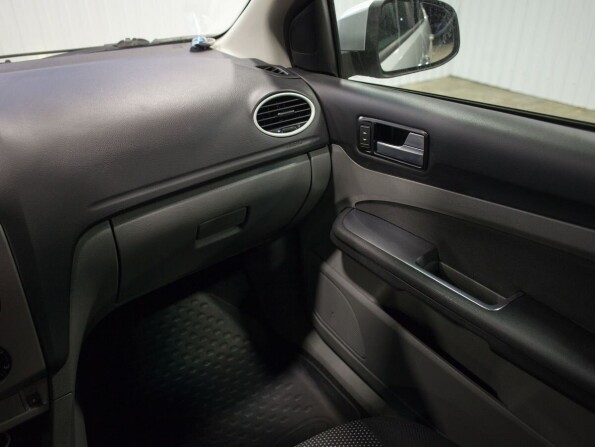 Ford Focus II Рестайлинг с пробегом 2011 года, цена 560 000 рублей, 178935 км, хэтчбек, Автокод Объявления