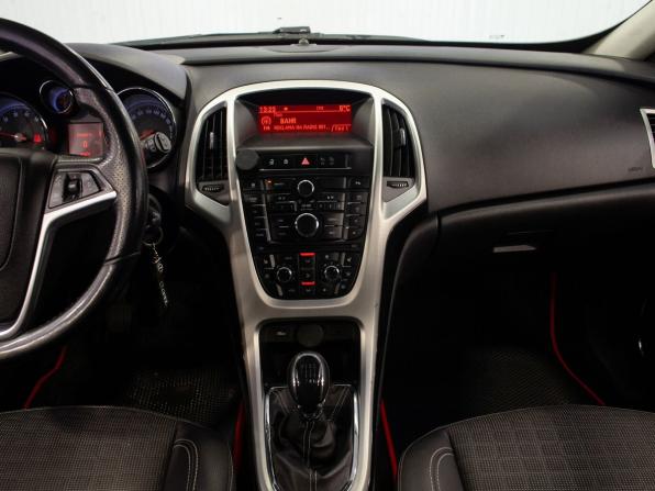 Opel Astra J Рестайлинг с пробегом 2011 года, цена 810 000 рублей, 192504 км, хэтчбек, Автокод Объявления