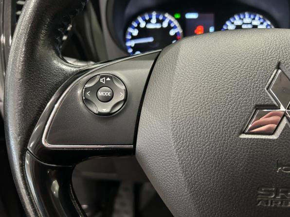 Mitsubishi Outlander III Рестайлинг 2 с пробегом 2015 года, цена 1 359 000 рублей, 173947 км, внедорожник, Автокод Объявления