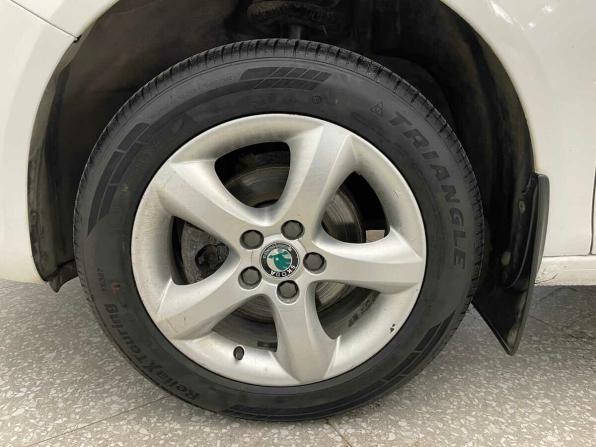 Skoda Fabia II Рестайлинг с пробегом 2011 года, цена 590 000 рублей, 280991 км, хэтчбек, Автокод Объявления
