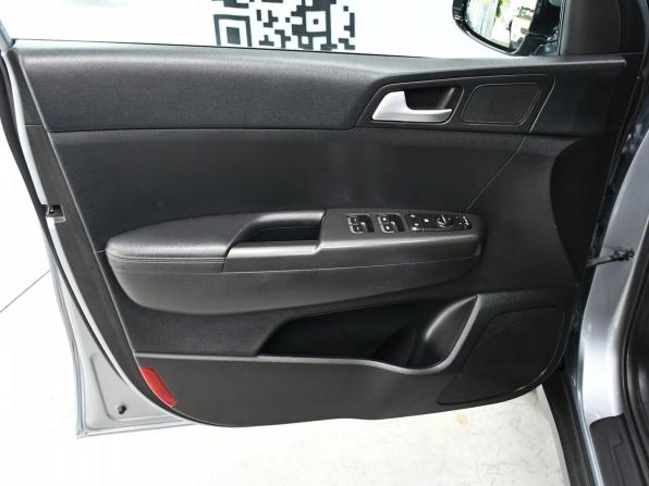 Kia Sportage IV Рестайлинг с пробегом 2018 года, цена 2 147 000 рублей, 113700 км, внедорожник, Автокод Объявления