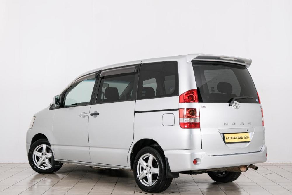 Toyota Noah I (R60) Красноярск  - изображение 5