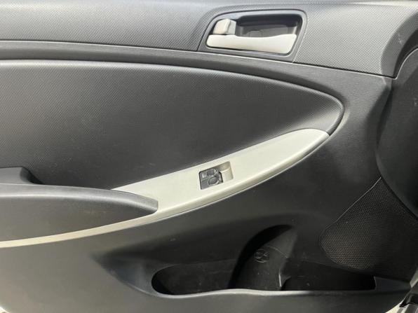 Hyundai Solaris I с пробегом 2011 года, цена 595 000 рублей, 213598 км, седан, Автокод Объявления