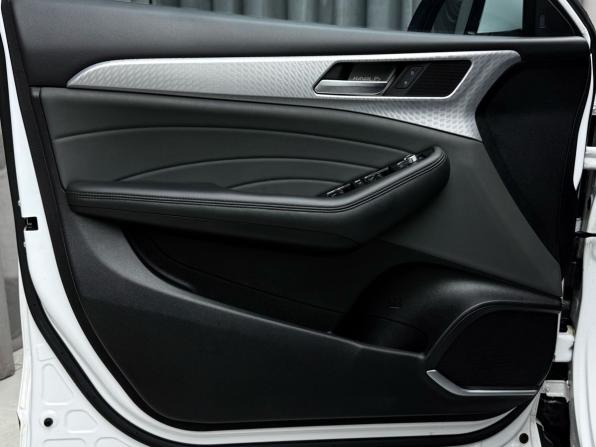 Haval F7 I Рестайлинг с пробегом 2023 года, цена 2 359 000 рублей, 73515 км, внедорожник, Автокод Объявления
