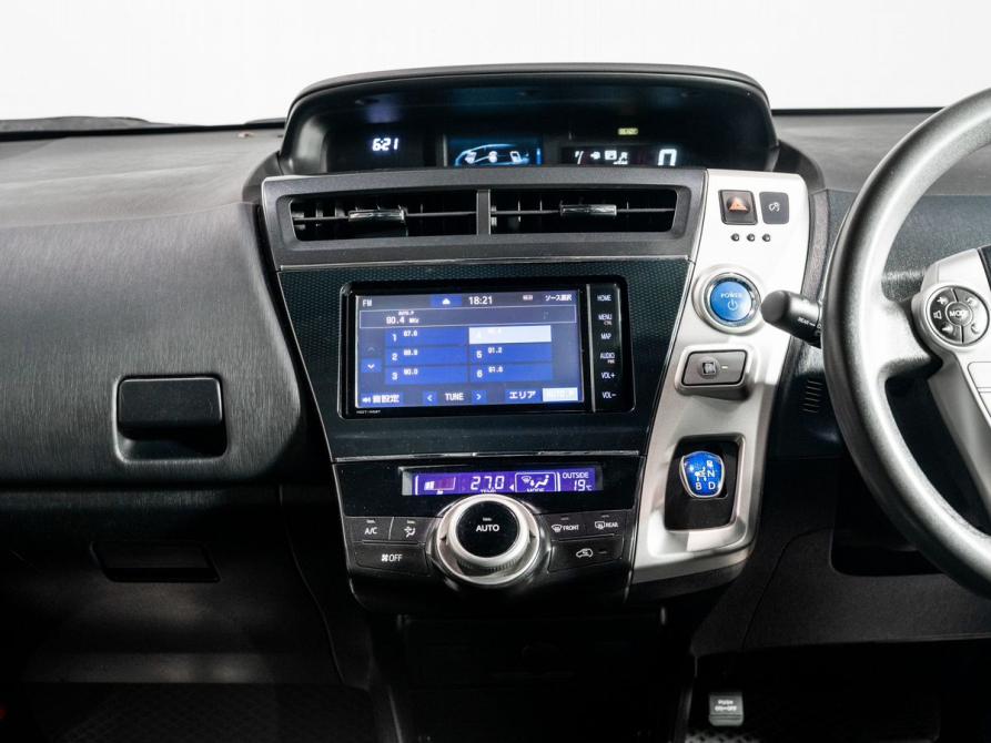 Toyota Prius Alpha I (ZVW40/41) Рестайлинг Чита  - изображение 12
