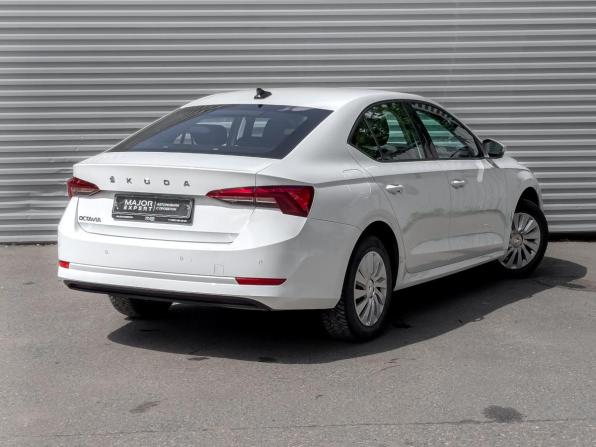 Skoda Octavia IV (A8) с пробегом 2021 года, цена 2 355 000 рублей, 43099 км, лифтбек, Автокод Объявления