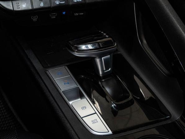 Hyundai Elantra VII (CN7) Рестайлинг с пробегом 2023 года, цена 2 127 000 рублей, 69905 км, седан, Автокод Объявления