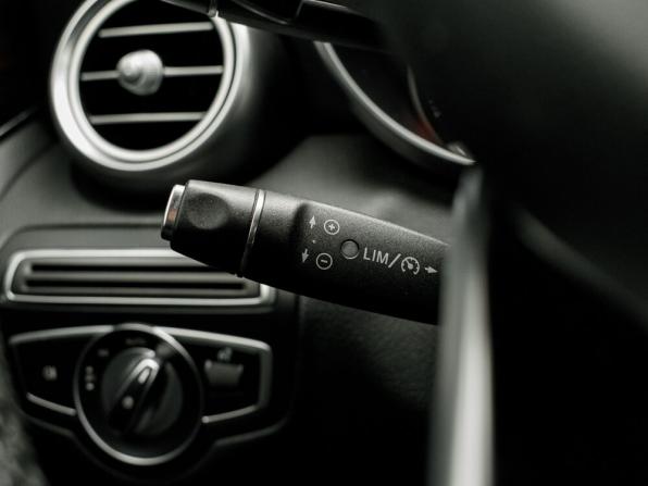 Mercedes-Benz C-Класс IV (W205) с пробегом 2017 года, цена 2 580 000 рублей, 105921 км, седан, Автокод Объявления