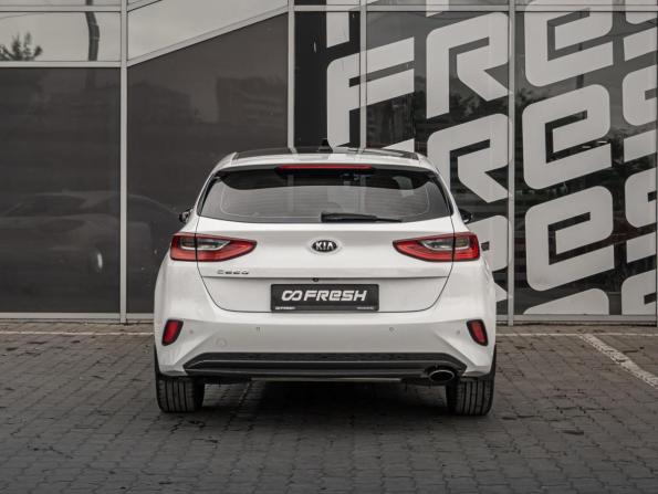Kia Ceed III с пробегом 2018 года, цена 1 690 000 рублей, 111113 км, хэтчбек, Автокод Объявления
