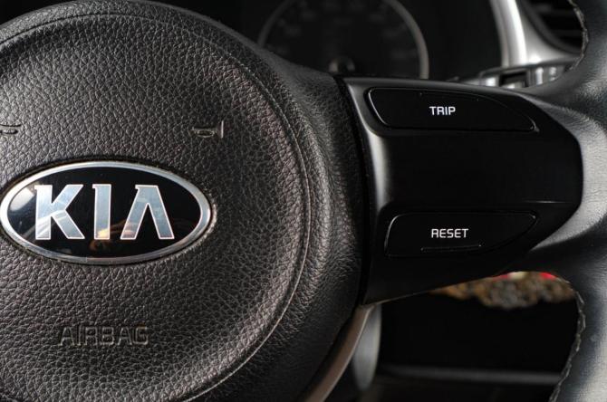 Kia Rio IV Рестайлинг с пробегом 2021 года, цена 1 599 000 рублей, 163000 км, седан, Автокод Объявления