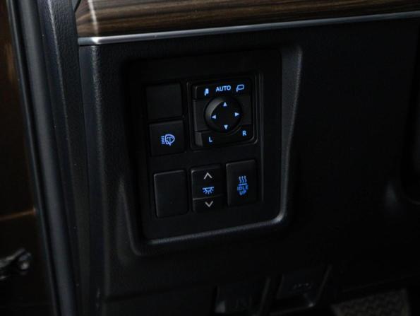 Toyota Land Cruiser Prado 150 Series Рестайлинг 2 с пробегом 2019 года, цена 5 127 077 рублей, 129168 км, внедорожник, Автокод Объявления