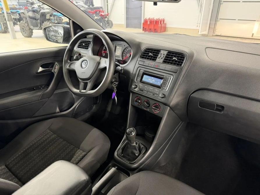 Volkswagen Polo V Рестайлинг Санкт-Петербург  - изображение 3