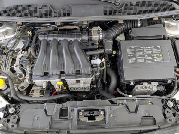 Renault Fluence I Рестайлинг с пробегом 2015 года, цена 1 200 000 рублей, 55743 км, седан, Автокод Объявления