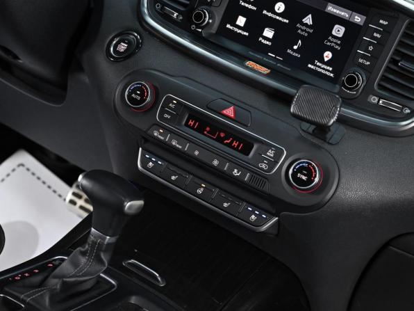 Kia Sorento III Prime Рестайлинг с пробегом 2019 года, цена 1 799 000 рублей, 72000 км, внедорожник, Автокод Объявления