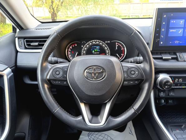 Toyota RAV4 V (XA50) с пробегом 2022 года, цена 3 620 000 рублей, 61000 км, внедорожник, Автокод Объявления