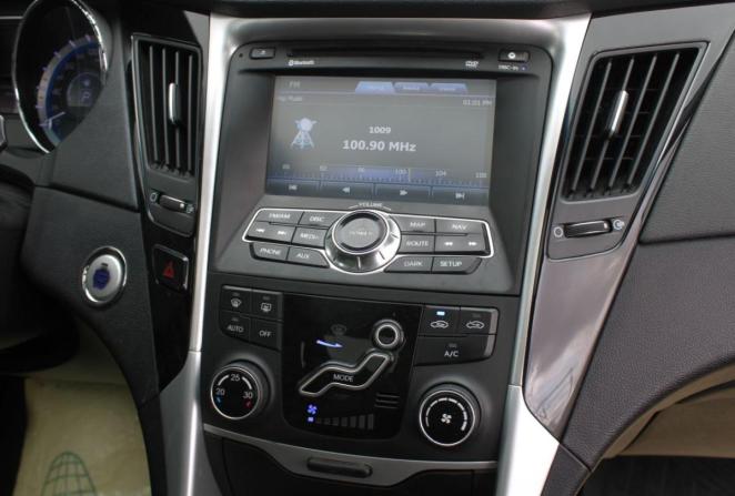 Hyundai Sonata VI (YF) с пробегом 2012 года, цена 1 160 000 рублей, 204209 км, седан, Автокод Объявления