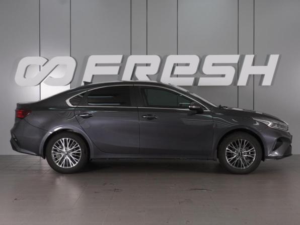 Kia Cerato IV Рестайлинг с пробегом 2022 года, цена 2 249 000 рублей, 79932 км, седан, Автокод Объявления
