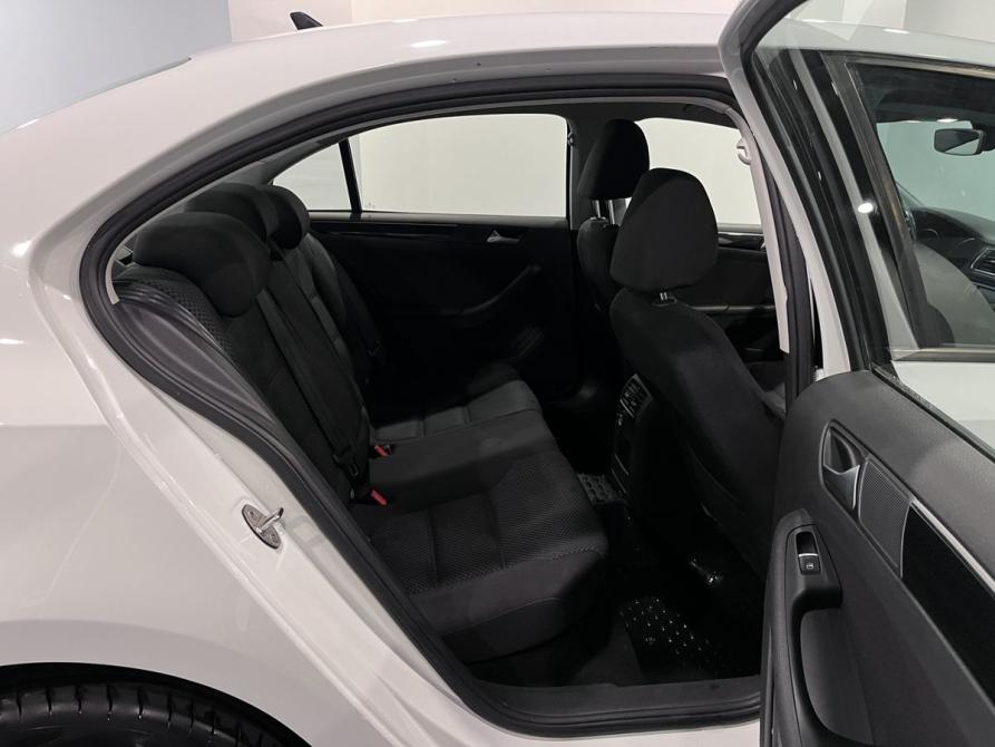 Volkswagen Jetta VI Рестайлинг Чебоксары  - изображение 17