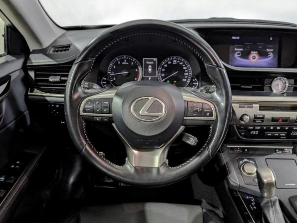 Lexus ES VI Рестайлинг с пробегом 2018 года, цена 2 850 000 рублей, 106321 км, седан, Автокод Объявления