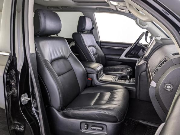Toyota Land Cruiser 200 Series Рестайлинг 2 с пробегом 2020 года, цена 7 580 000 рублей, 136625 км, внедорожник, Автокод Объявления