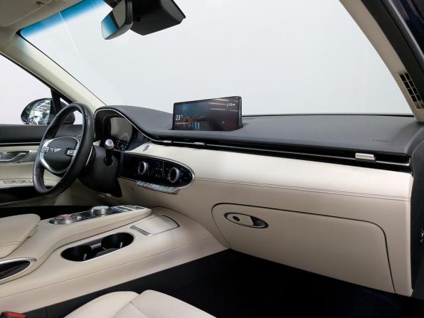 Genesis GV70 I с пробегом 2021 года, цена 4 550 000 рублей, 44302 км, внедорожник, Автокод Объявления