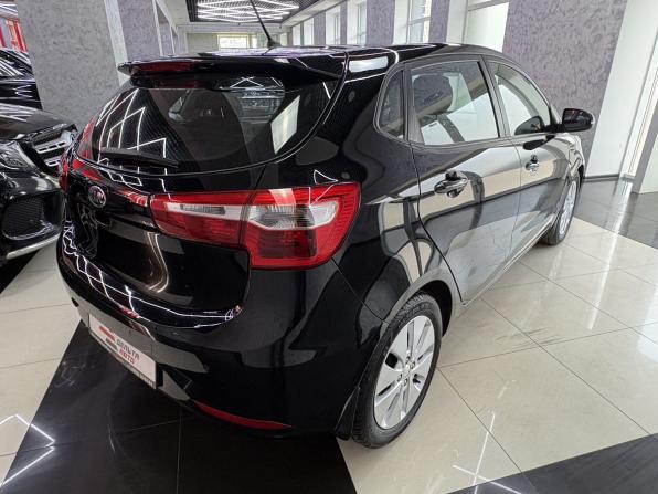 Kia Rio III Рестайлинг с пробегом 2015 года, цена 1 365 000 рублей, 33893 км, хэтчбек, Автокод Объявления