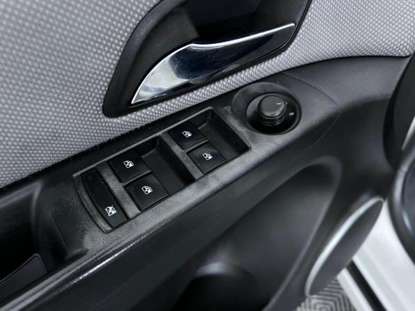 Chevrolet Cruze I с пробегом 2012 года, цена 597 000 рублей, 359180 км, седан, Автокод Объявления