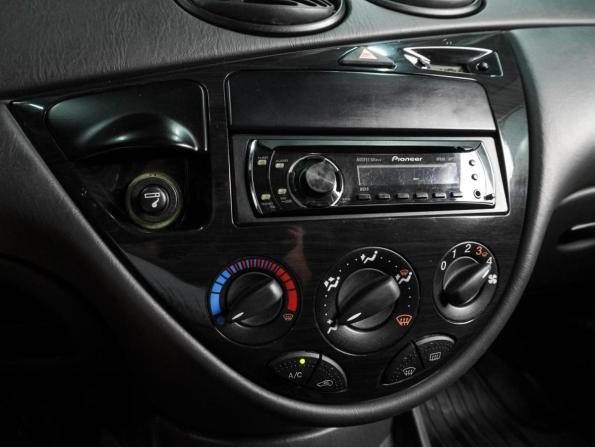 Ford Focus I Рестайлинг с пробегом 2003 года, цена 599 000 рублей, 164414 км, седан, Автокод Объявления