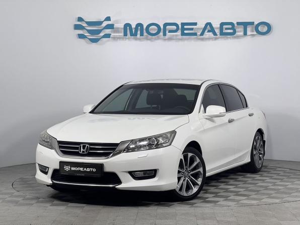 Honda Accord IX с пробегом 2013 года, цена 1 399 000 рублей, 341000 км, седан, Автокод Объявления