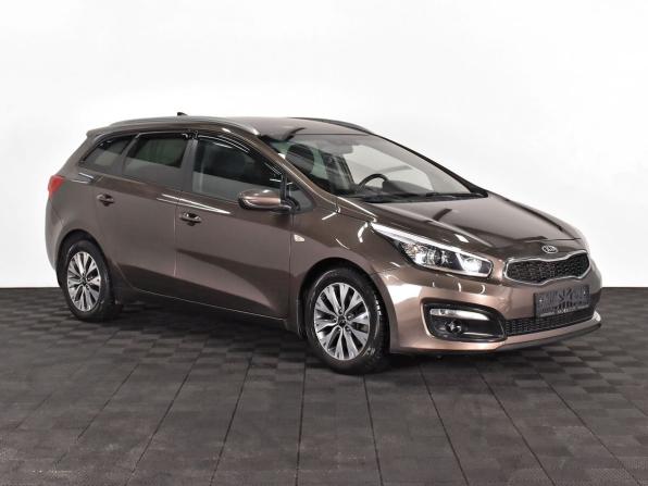 Kia Ceed II Рестайлинг с пробегом 2018 года, цена 930 000 рублей, 92964 км, универсал, Автокод Объявления