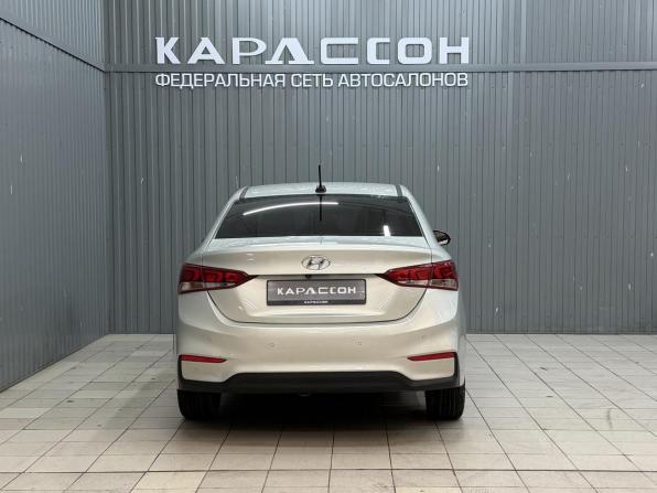 Hyundai Solaris II с пробегом 2019 года, цена 1 380 000 рублей, 109380 км, седан, Автокод Объявления