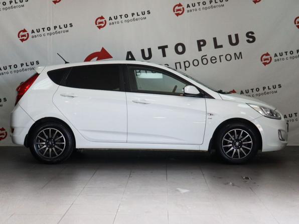 Hyundai Solaris I с пробегом 2014 года, цена 795 000 рублей, 189900 км, хэтчбек, Автокод Объявления