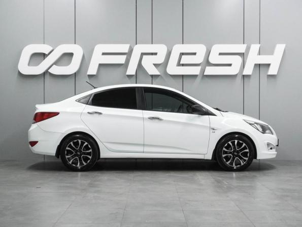 Hyundai Solaris I Рестайлинг с пробегом 2015 года, цена 1 125 000 рублей, 134316 км, седан, Автокод Объявления