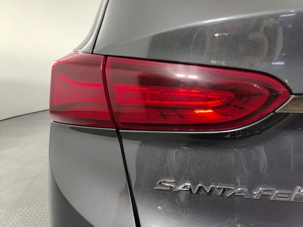 Hyundai Santa Fe IV с пробегом 2019 года, цена 1 870 900 рублей, 297963 км, внедорожник, Автокод Объявления
