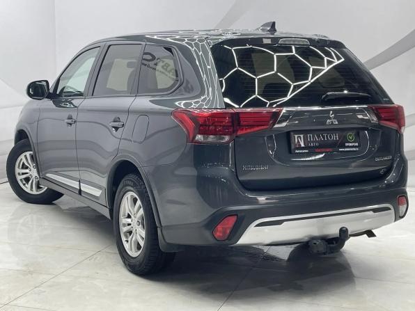Mitsubishi Outlander III Рестайлинг 3 с пробегом 2019 года, цена 1 799 000 рублей, 209500 км, внедорожник, Автокод Объявления