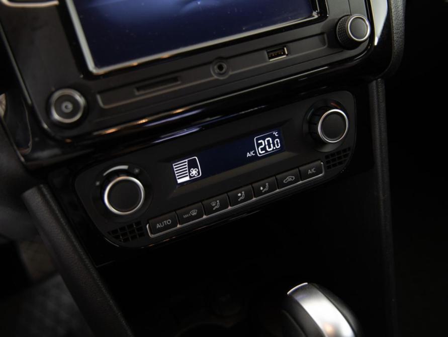 Volkswagen Polo V Рестайлинг Санкт-Петербург  - изображение 15