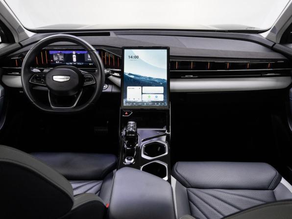 Geely Atlas II с пробегом 2024 года, цена 3 200 000 рублей, 13266 км, внедорожник, Автокод Объявления