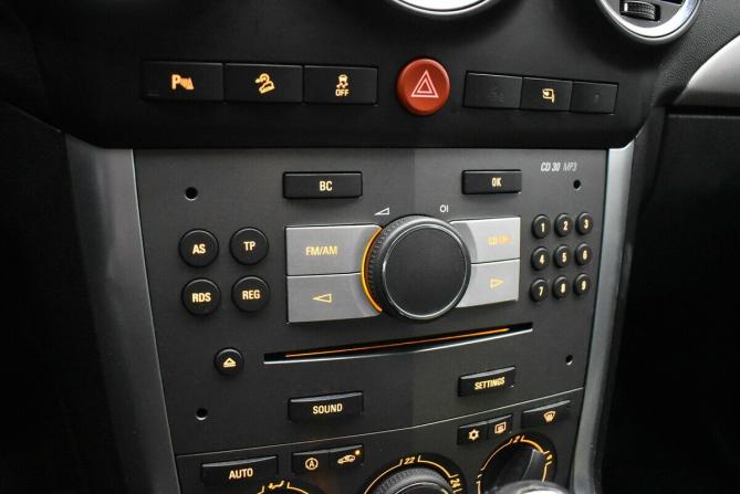 Opel Antara I Рестайлинг с пробегом 2012 года, цена 850 000 рублей, 208879 км, внедорожник, Автокод Объявления