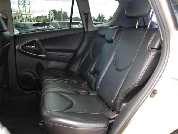Toyota RAV4 III (XA30) Рестайлинг с пробегом 2012 года, цена 1 699 999 рублей, 194000 км, внедорожник, Автокод Объявления
