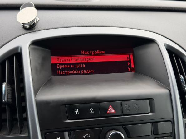 Opel Astra J Рестайлинг с пробегом 2013 года, цена 790 000 рублей, 216530 км, седан, Автокод Объявления