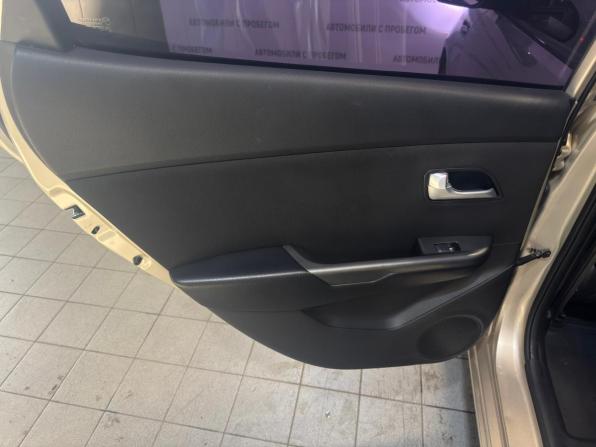 Kia Rio III с пробегом 2012 года, цена 609 000 рублей, 266000 км, седан, Автокод Объявления