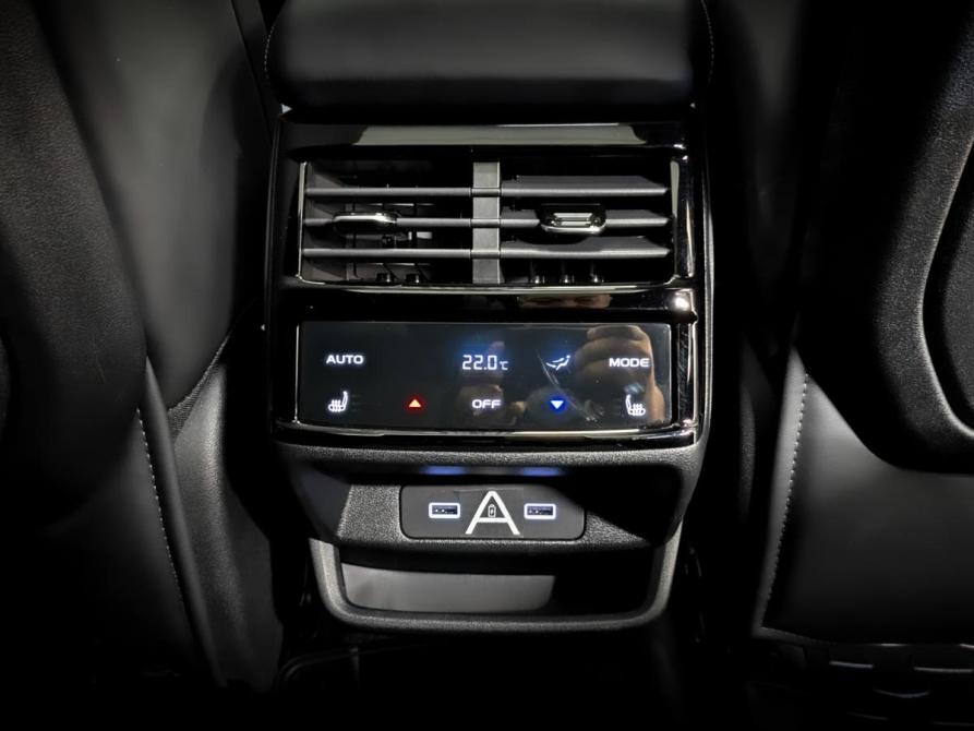 Geely Monjaro I Москва  - изображение 29