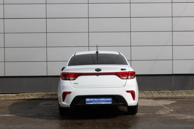 Kia Rio IV с пробегом 2018 года, цена 1 345 000 рублей, 132663 км, седан, Автокод Объявления