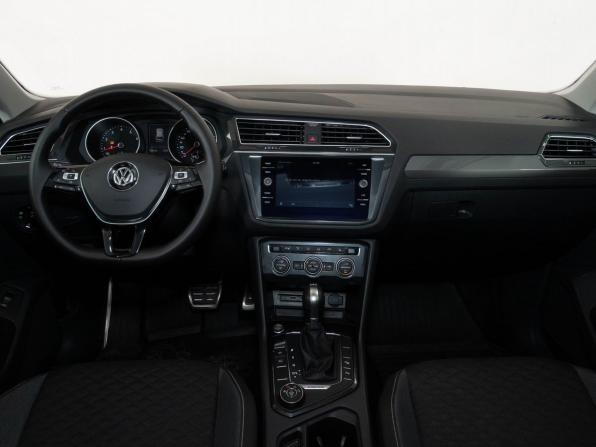 Volkswagen Tiguan II с пробегом 2018 года, цена 2 188 000 рублей, 169465 км, внедорожник, Автокод Объявления
