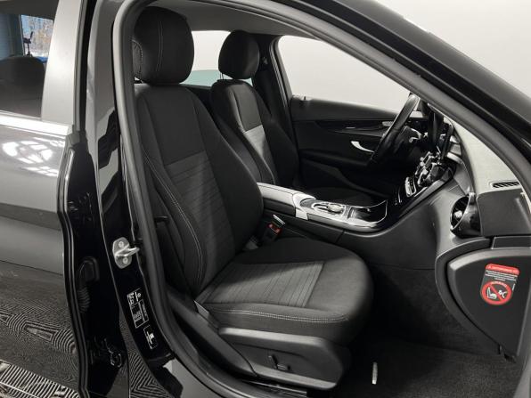 Mercedes-Benz C-Класс IV (W205) Рестайлинг с пробегом 2019 года, цена 2 319 900 рублей, 110949 км, седан, Автокод Объявления
