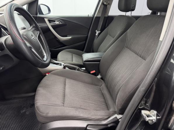 Opel Astra J с пробегом 2011 года, цена 599 000 рублей, 167376 км, хэтчбек, Автокод Объявления
